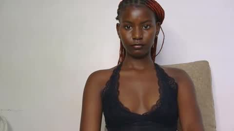 latiffaah_xx online show from 9, 3, 2026