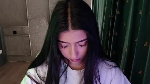 Snapshot of latina_mia chatting on 29, 7, 2026 miiiiiiaaaa online show from 29, 7, 2026