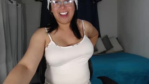 Snapshot of latinaflower_ts chatting on 10, 12, 2024 FLOR SALVAJE online show from 10, 12, 2024