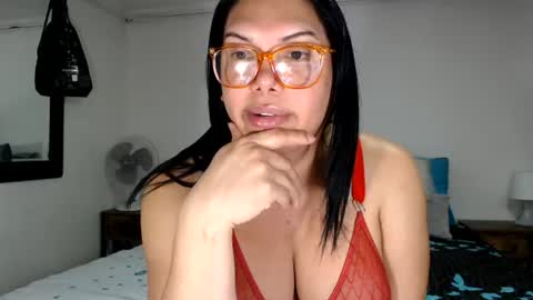 FLOR SALVAJE online show from 17, 6, 2026