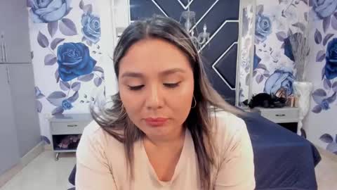 EMMA   online show from 6, 10, 2025