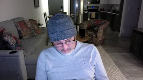 Snapshot of latinnous chatting on 8, 12, 2024 QS - INDEPENDENT MODEL online show from 8, 12, 2024