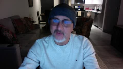 Snapshot of latinnous chatting on 8, 12, 2024 QS - INDEPENDENT MODEL online show from 8, 12, 2024