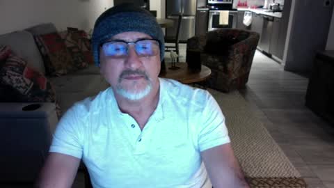 Snapshot of latinnous chatting on 11, 12, 2024 QS - INDEPENDENT MODEL online show from 11, 12, 2024