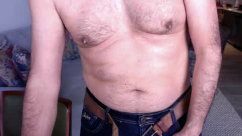 Snapshot of latinnous chatting on 17, 12, 2024 QS - INDEPENDENT MODEL online show from 17, 12, 2024