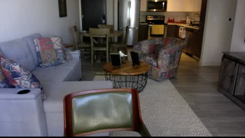 Snapshot of latinnous chatting on 22, 12, 2024 QS - INDEPENDENT MODEL online show from 22, 12, 2024