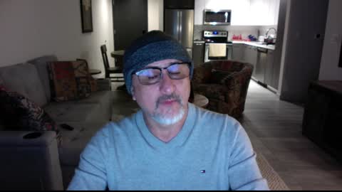 Snapshot of latinnous chatting on 25, 12, 2024 QS - INDEPENDENT MODEL online show from 25, 12, 2024