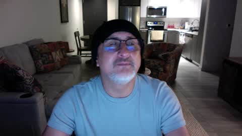 Snapshot of latinnous chatting on 18, 1, 2025 QS - INDEPENDENT MODEL online show from 18, 1, 2025