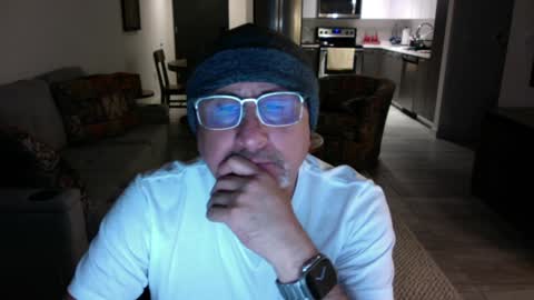 Snapshot of latinnous chatting on 21, 1, 2025 QS - INDEPENDENT MODEL online show from 21, 1, 2025