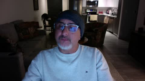 Snapshot of latinnous chatting on 26, 1, 2025 QS - INDEPENDENT MODEL online show from 26, 1, 2025