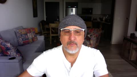 Snapshot of latinnous chatting on 26, 1, 2025 QS - INDEPENDENT MODEL online show from 26, 1, 2025