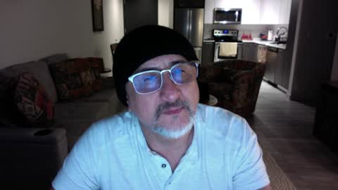 Snapshot of latinnous chatting on 2, 2, 2025 QS - INDEPENDENT MODEL online show from 2, 2, 2025