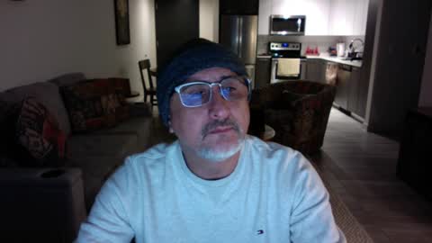 Snapshot of latinnous chatting on 2, 2, 2025 QS - INDEPENDENT MODEL online show from 2, 2, 2025