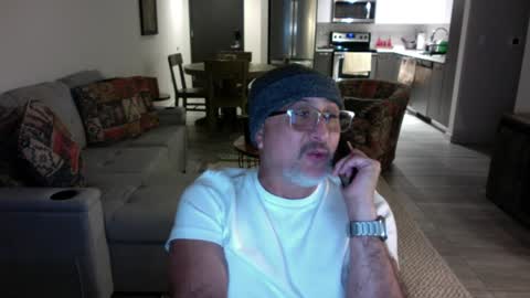 Snapshot of latinnous chatting on 7, 2, 2025 QS - INDEPENDENT MODEL online show from 7, 2, 2025