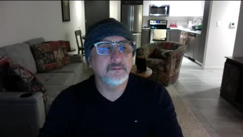 Snapshot of latinnous chatting on 10, 2, 2025 QS - INDEPENDENT MODEL online show from 10, 2, 2025