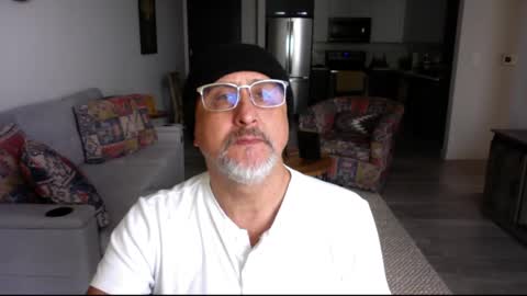 Snapshot of latinnous chatting on 16, 2, 2025 QS - INDEPENDENT MODEL online show from 16, 2, 2025