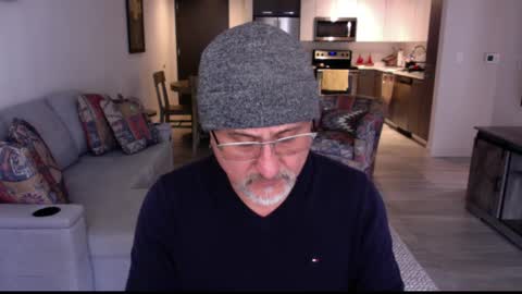 Snapshot of latinnous chatting on 22, 2, 2025 QS - INDEPENDENT MODEL online show from 22, 2, 2025