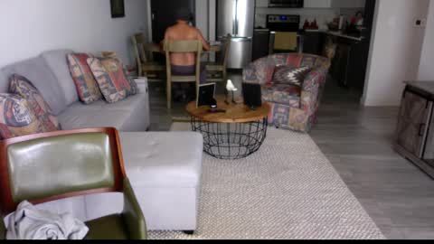 Snapshot of latinnous chatting on 25, 2, 2025 QS - INDEPENDENT MODEL online show from 25, 2, 2025