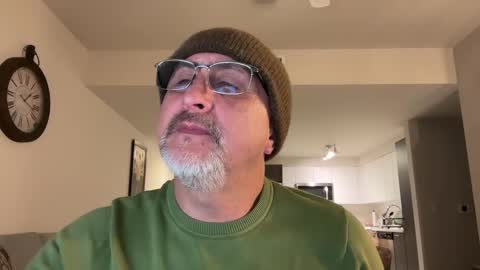 Snapshot of latinnous chatting on 10, 3, 2025 QS - INDEPENDENT MODEL online show from 10, 3, 2025