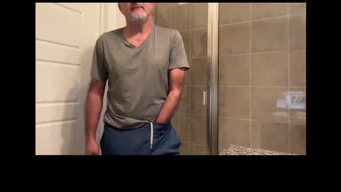 Snapshot of latinnous chatting on 26, 10, 2025 QS - INDEPENDENT MODEL online show from 26, 10, 2025