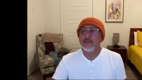 QS - INDEPENDENT MODEL online show from 11, 1, 2026