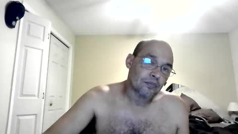 Snapshot of latinoinfla chatting on 24, 10, 2025 latinoinfla online show from 24, 10, 2025