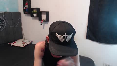 Snapshot of latins_boys_20 chatting on 4, 12, 2024 NICK online show from 4, 12, 2024