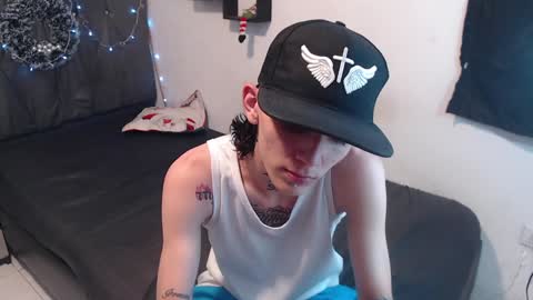 Snapshot of latins_boys_20 chatting on 15, 12, 2024 NICK online show from 15, 12, 2024