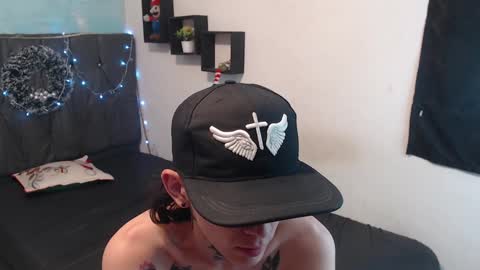 Snapshot of latins_boys_20 chatting on 17, 12, 2024 NICK online show from 17, 12, 2024