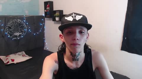 Snapshot of latins_boys_20 chatting on 18, 12, 2024 NICK online show from 18, 12, 2024