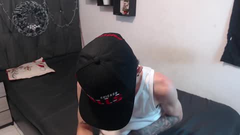 Snapshot of latins_boys_20 chatting on 28, 12, 2024 NICK online show from 28, 12, 2024