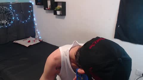 Snapshot of latins_boys_20 chatting on 31, 12, 2024 NICK online show from 31, 12, 2024