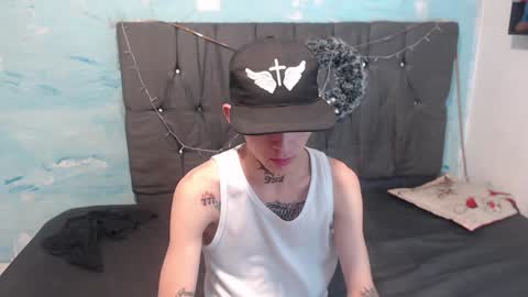 Snapshot of latins_boys_20 chatting on 30, 1, 2025 NICK online show from 30, 1, 2025