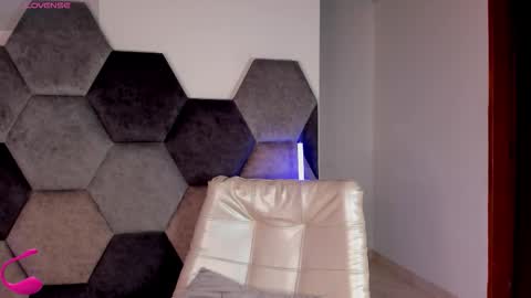 LEANDRO online show from 24, 2, 2026