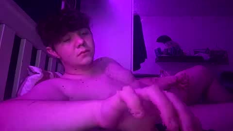 Snapshot of latrne chatting on 7, 4, 2026 Latrne online show from 7, 4, 2026