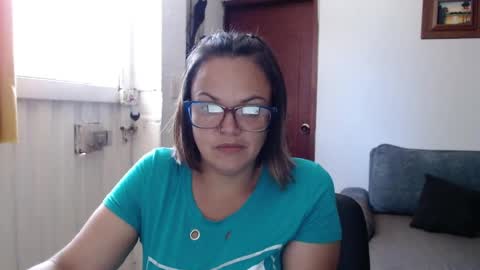 Snapshot of lau16310 chatting on 19, 6, 2026 Laura online show from 19, 6, 2026