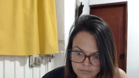 Snapshot of lau16310 chatting on 15, 7, 2026 Laura online show from 15, 7, 2026
