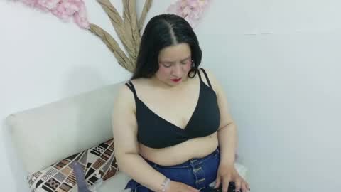     online show from 25, 5, 2026