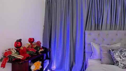   online show from 1, 12, 2025