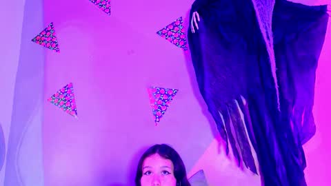 laura_and_kevin online show from 27, 10, 2025