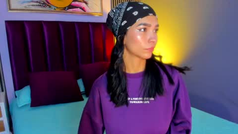 Snapshot of laura_aristizabal_19 chatting on 17, 4, 2026 Laura online show from 17, 4, 2026