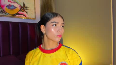 Snapshot of laura_aristizabal_19 chatting on 23, 6, 2026 Laura online show from 23, 6, 2026