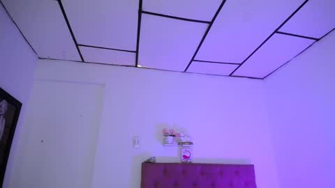 LAURA online show from 7, 1, 2025