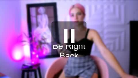 LAURA online show from 8, 2, 2025