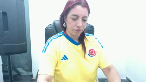 CALL ME LOVE  LAURA online show from 18, 6, 2026