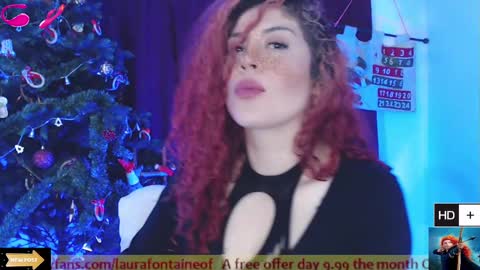 Snapshot of laura_fountain_ chatting on 12, 12, 2024 weedcam Curly Laura OF online show from 12, 12, 2024