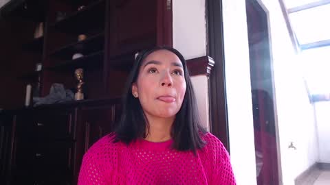 lLAURA online show from 9, 12, 2024