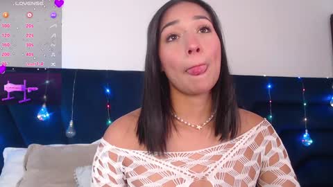 lLAURA online show from 22, 1, 2025