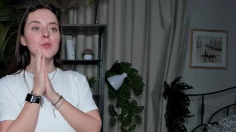 Snapshot of laura_mutti chatting on 20, 10, 2025 Samantha online show from 20, 10, 2025