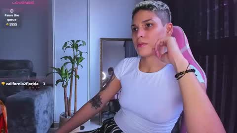 Laura Rose online show from 20, 12, 2024